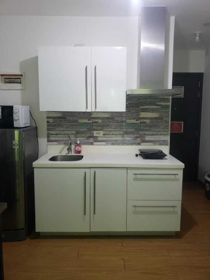 Sutherland Tower Acqua Private Residences Mandaluyong Buitenkant foto